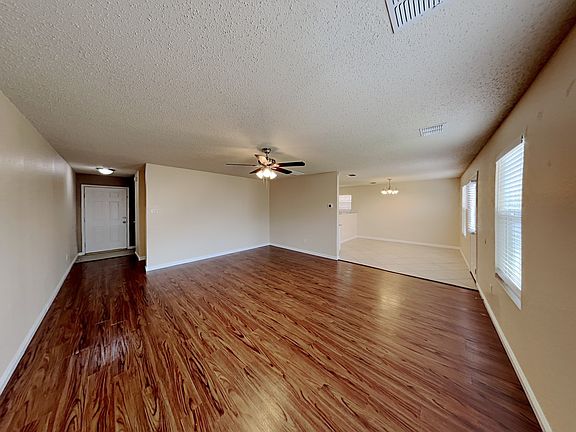5th image of 4872 Waterford Dr