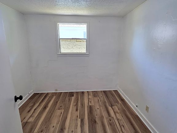 5th image of 1129 Woodward Ave