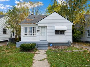 8674 Pierson St, Detroit, MI 48228