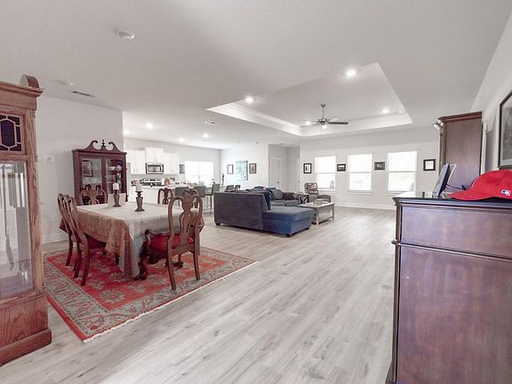 3rd image of 1594 Amaya Ln