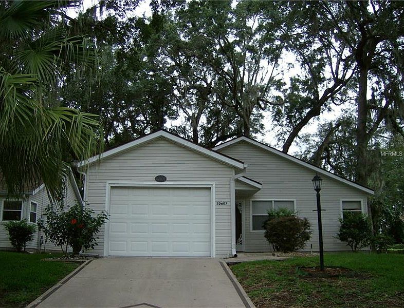 1st image of 32607 Oak Park Dr