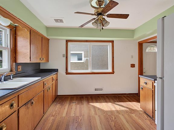 4th image of 5045 Upton Ave N