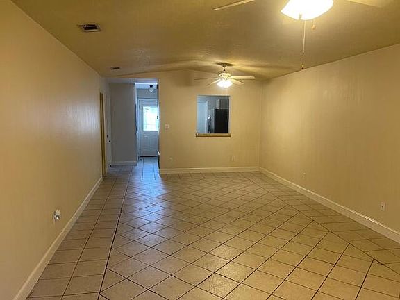 3rd image of 202 Bent Arrow Dr #202
