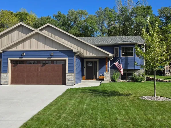 712 3rd Ave SE, Cold Spring, MN 56320