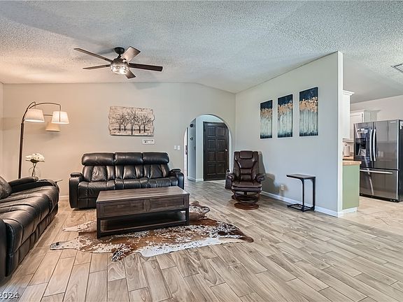 5th image of 4681 Settler St
