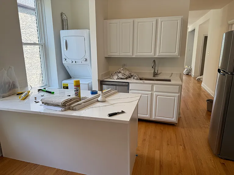 1434 N Greenview Ave #3F — Photo 3