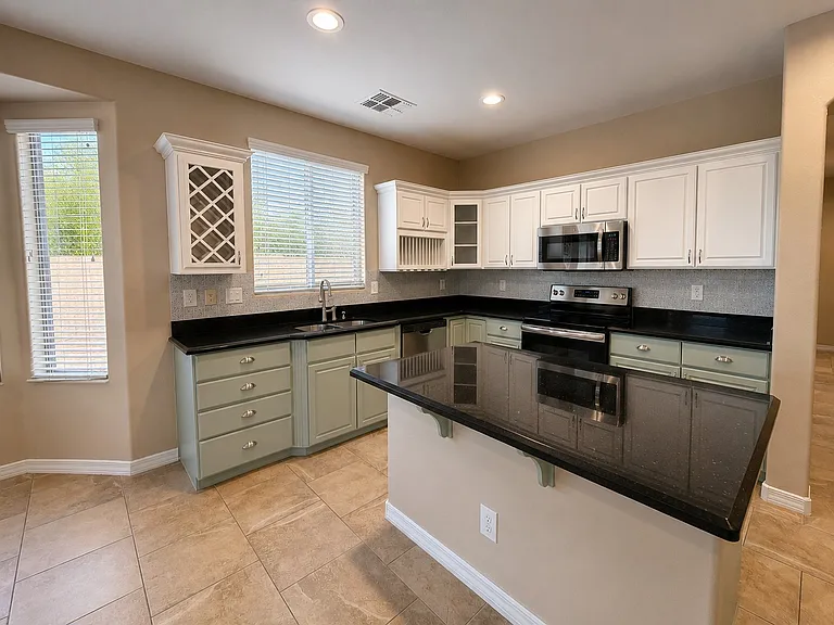 8206 S 22nd Ln — Photo 19