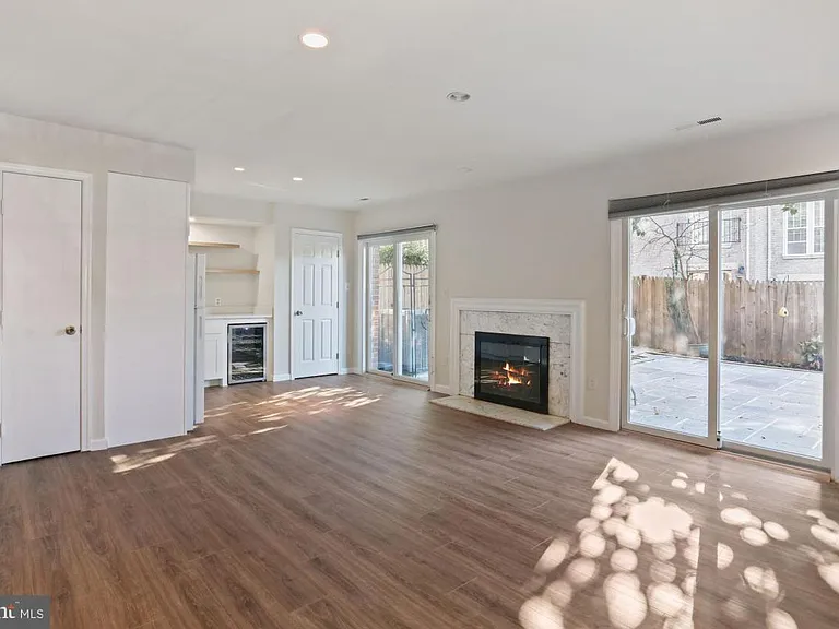 1454 McLean Mews Ct — Photo 22