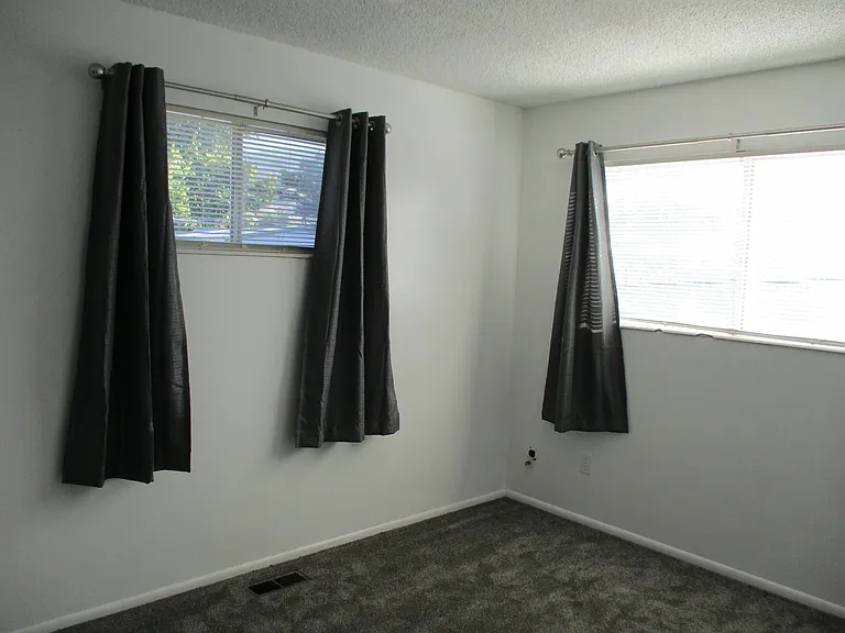 133 E 300 N #137 — Photo 13