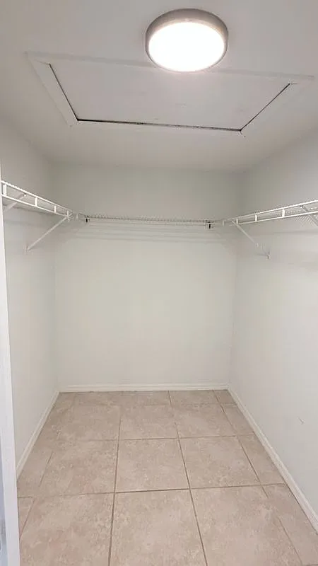 3 bed, 2.0 bath, 1150 sqft, $1,900 — Photo 4