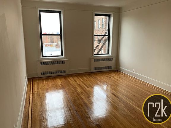 4th image of 28-16 34th St #6E