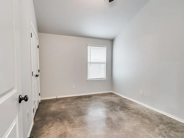 935 Coles Creek Ln #935 — Photo 8
