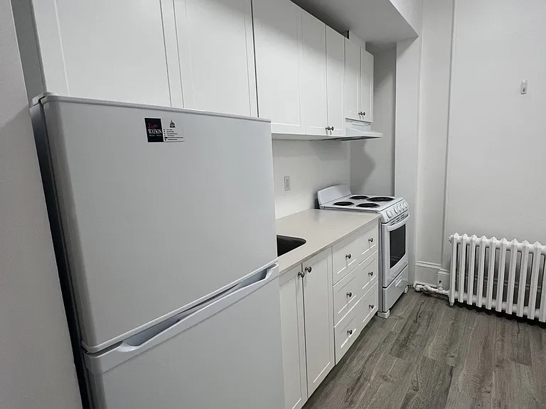 379 Cooper St — Photo 6