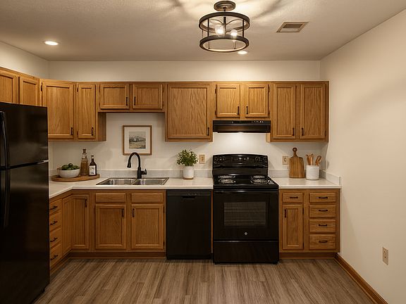 2nd image of 1321 Fairfax Ave #0