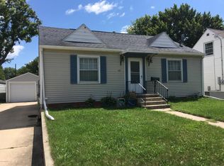 802 13th Ave SE, Rochester, MN 55904