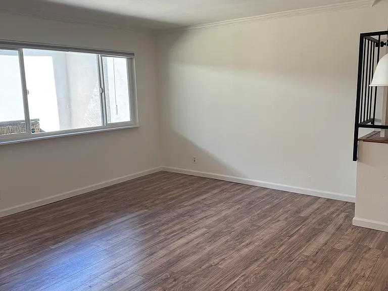 142 Virginia St #E — Photo 5