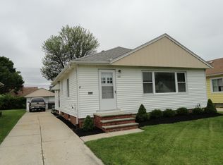 680 Glenhurst Rd, Willowick, OH 44095