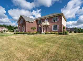 50844 Briar Ridge Ln, Northville, MI 48168