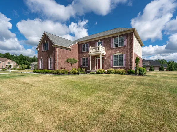 50844 Briar Ridge Ln, Northville, MI 48168