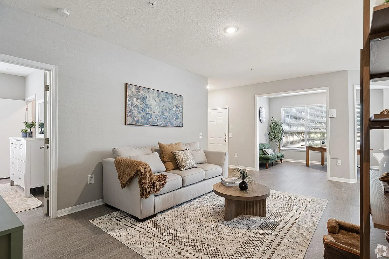 Westwood Reserve Apartments — Photo 1