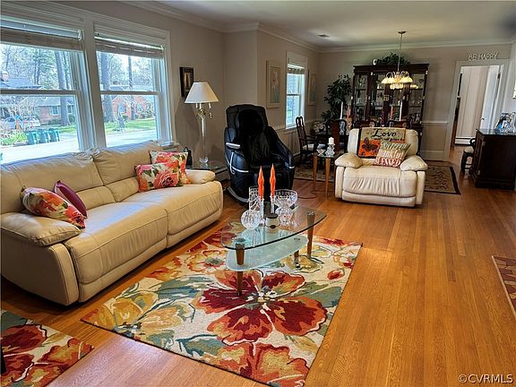4th image of 7502 N Pinehill Dr