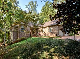 102 Cheestana Cir, Loudon, TN 37774