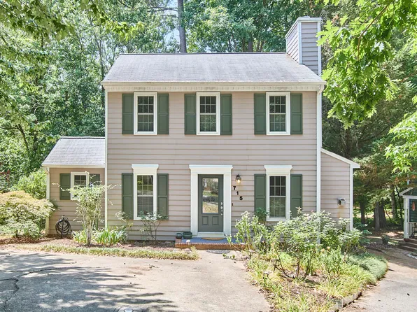 715 Sleepy Creek Dr, Durham, NC 27713