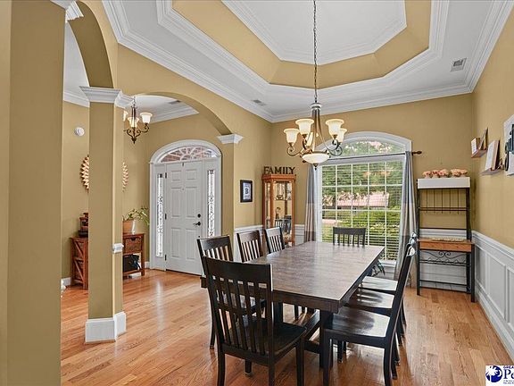 5th image of 658 N Beaverdam Dr