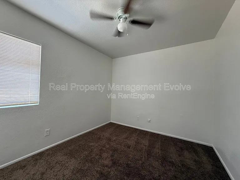 8821 N 2nd St #B — Photo 13