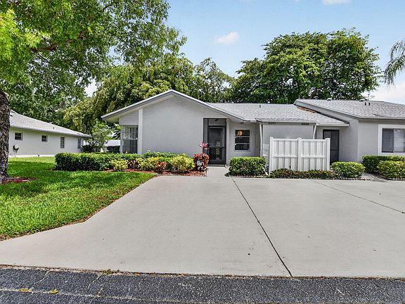 3rd image of 8891 Windtree Street