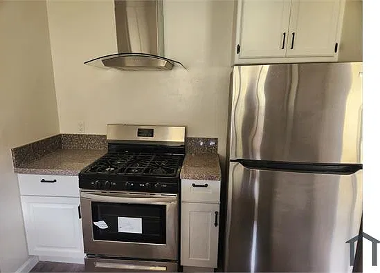 1 bed, $2,300 — Photo 4