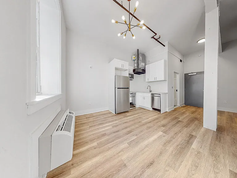 Fleetwood Lofts — Photo 17