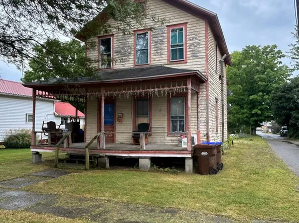 515 W Spruce St, Titusville, PA 16354