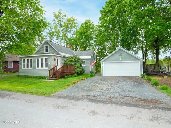 321 River Bend Road, Troy, NY 12182