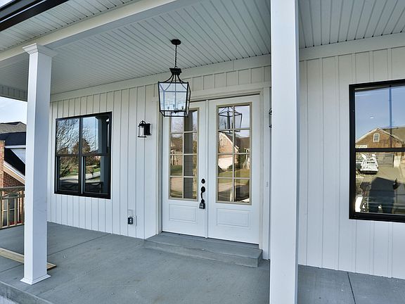 2nd image of 2819 Brassfield Cir