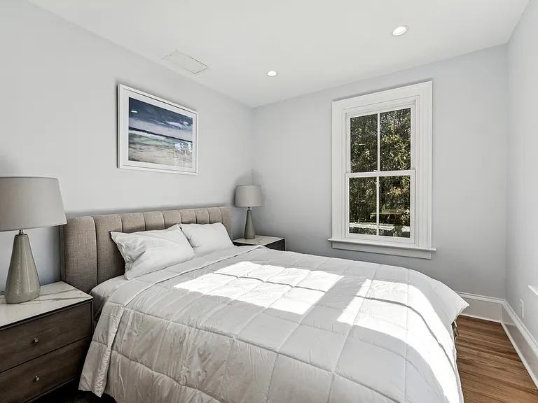 75 Georgica Rd — Photo 12