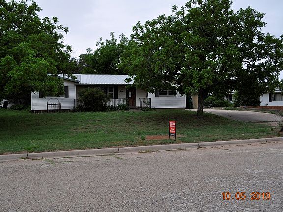 3rd image of 2133 Vine St