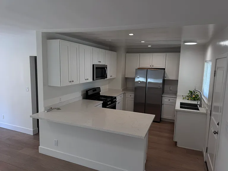7222 Allott Ave — Photo 6