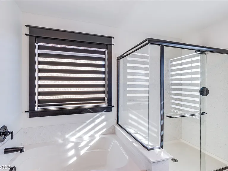 2605 Tolmezzo St — Photo 25