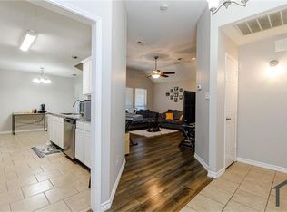 1702 Creek Valley Rd, Mesquite, TX 75181