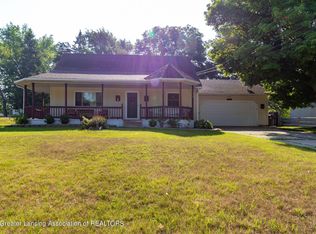 11114 Stoney Brook Dr, Grand Ledge, MI
