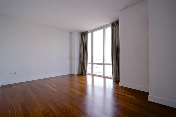 Rented by Area New York | media 16