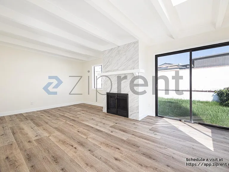 4914 Zion Ave — Photo 6