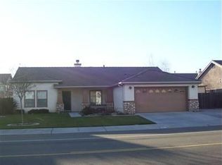 851 Ruess Rd, Ripon, CA 95366