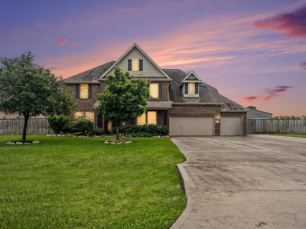 4634 Red Fox Cir, Baytown, TX 77523
