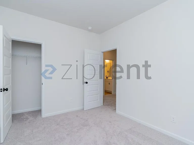 11056 Valmont Ln — Photo 33