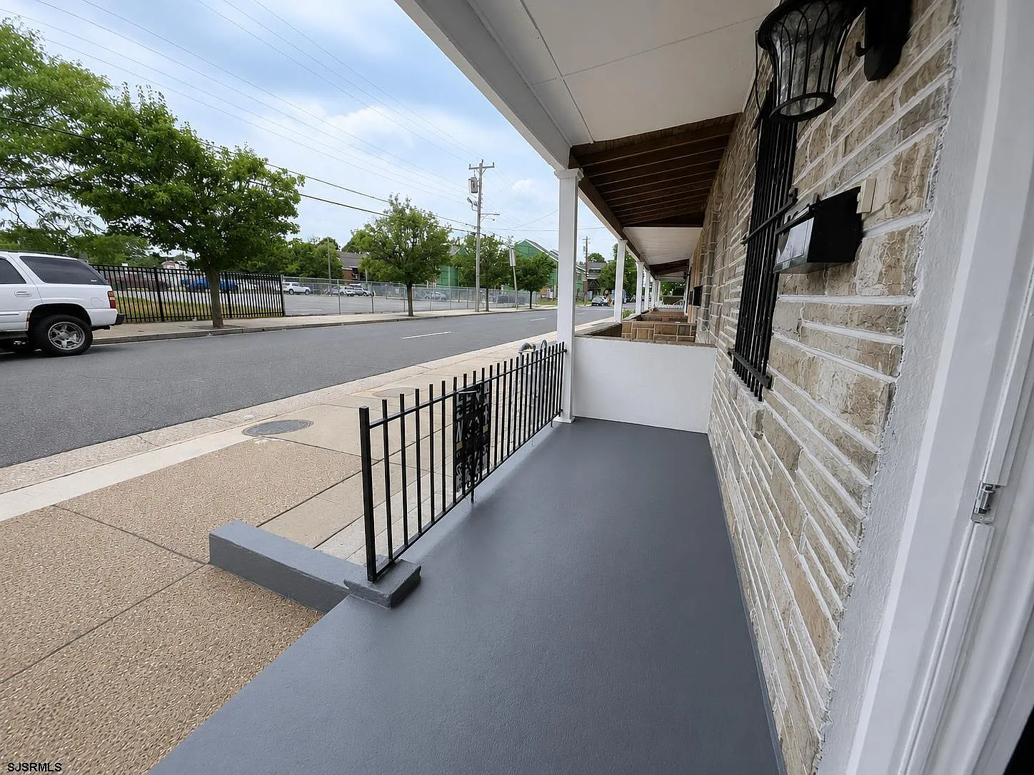 3 bed, 1.5 bath, $1,950 — Photo 3