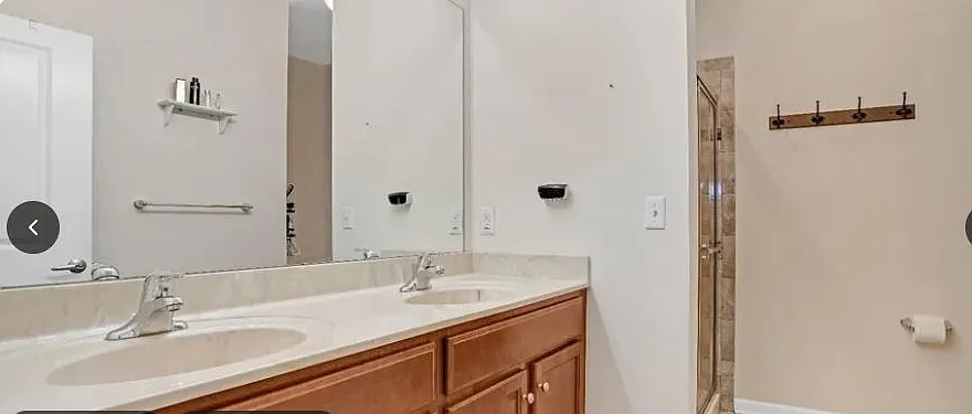 2 bed, 1145 sqft, $2,650 — Photo 3