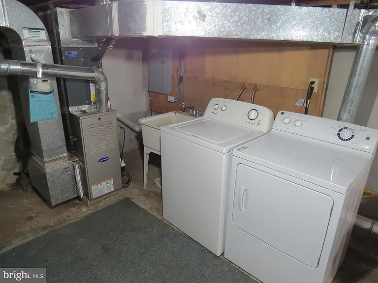 1424 S Orianna St — Photo 9