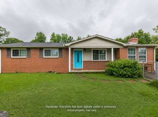 121 Karen Dr, Warner Robins, GA 31088